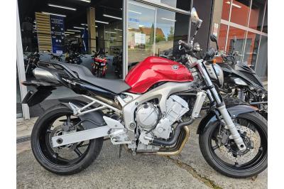 YAMAHA FZ6 (98CV)