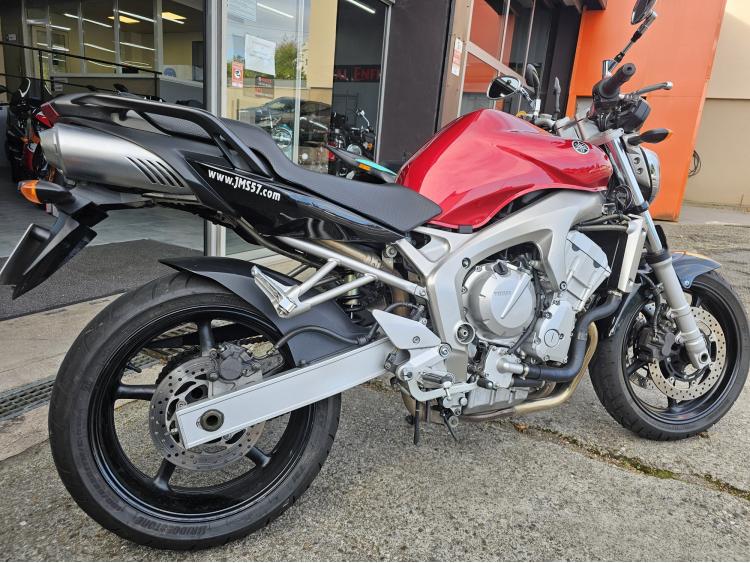 YAMAHA FZ6 (98CV)