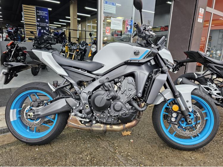 YAMAHA MT-09  Y-AMT