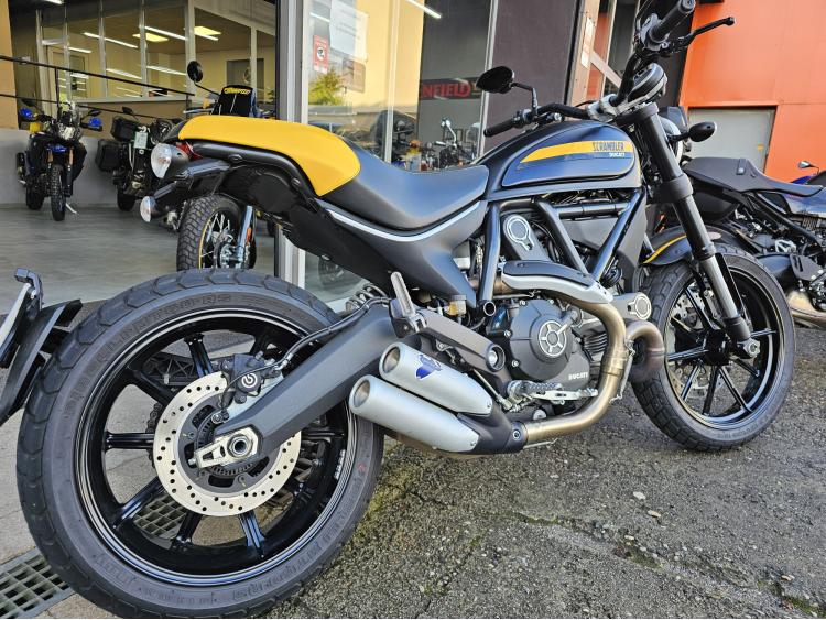 DUCATI SCRAMBLER FULL THROTTLE