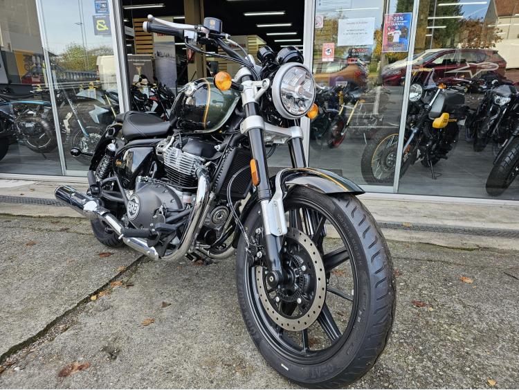 ROYAL ENFIELD SUPER METEOR 650