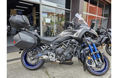 YAMAHA niken 850