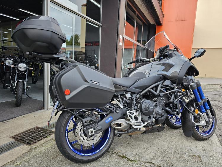 YAMAHA niken 850