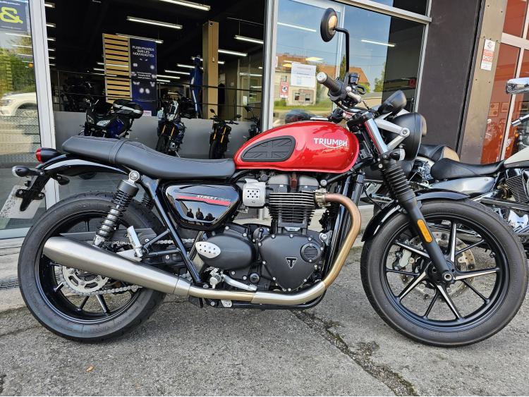 TRIUMPH STREET TWIN  900